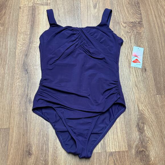 Lands End Womens Dark Purple One Piece Swim Suit Underwire Size 8P Petite NEW - Picture 1 of 8